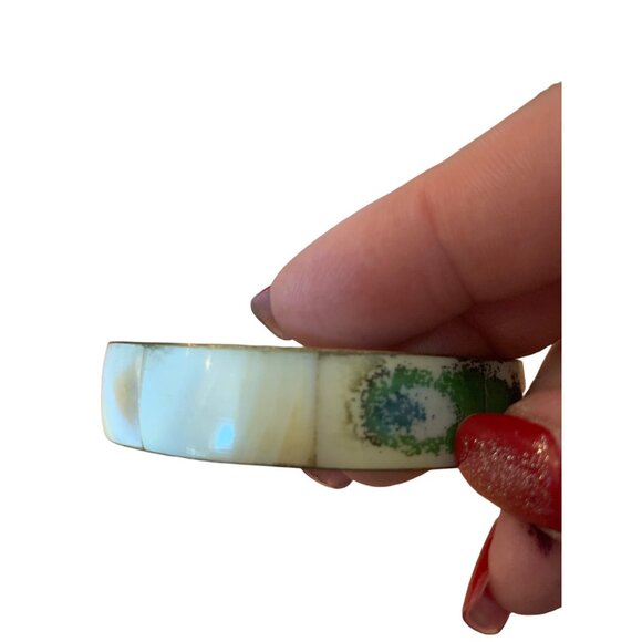 🌸3/$15🌸Gold Bangle Bracelet with Cream Inlay and Peacock Feather Accent - Picture 2 of 4